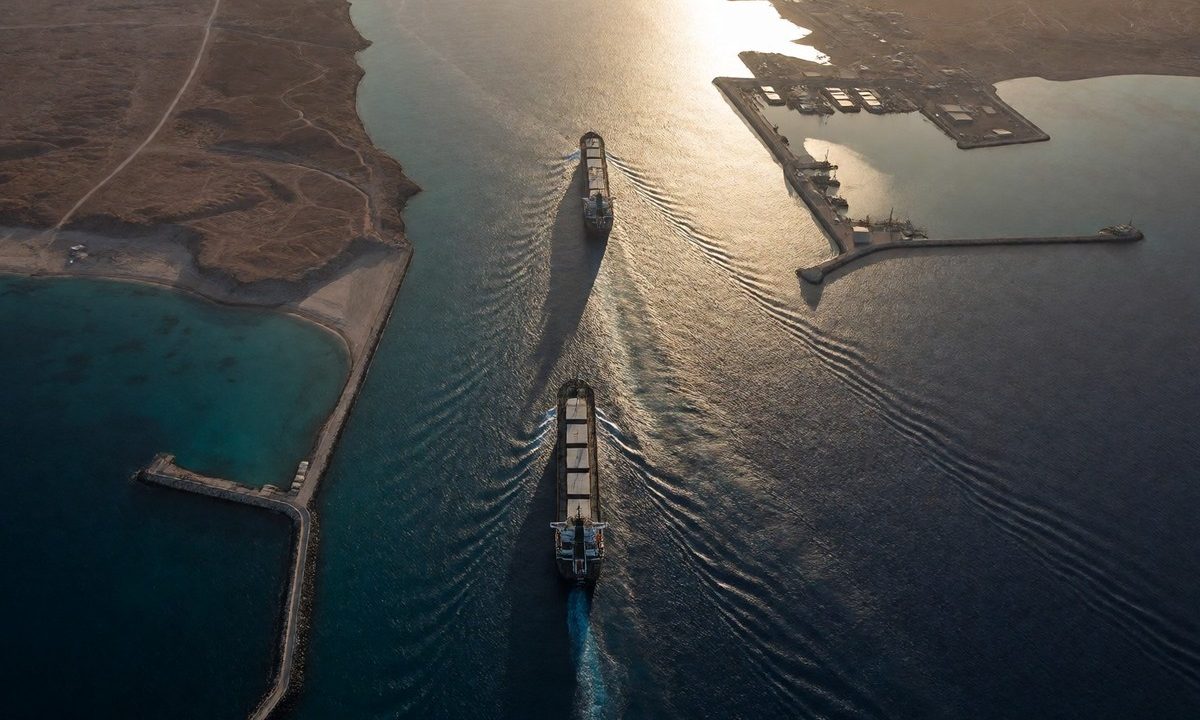 السيسي يدعو لتفويض الجيش لدعم السعودية في مواجهة الحوثي