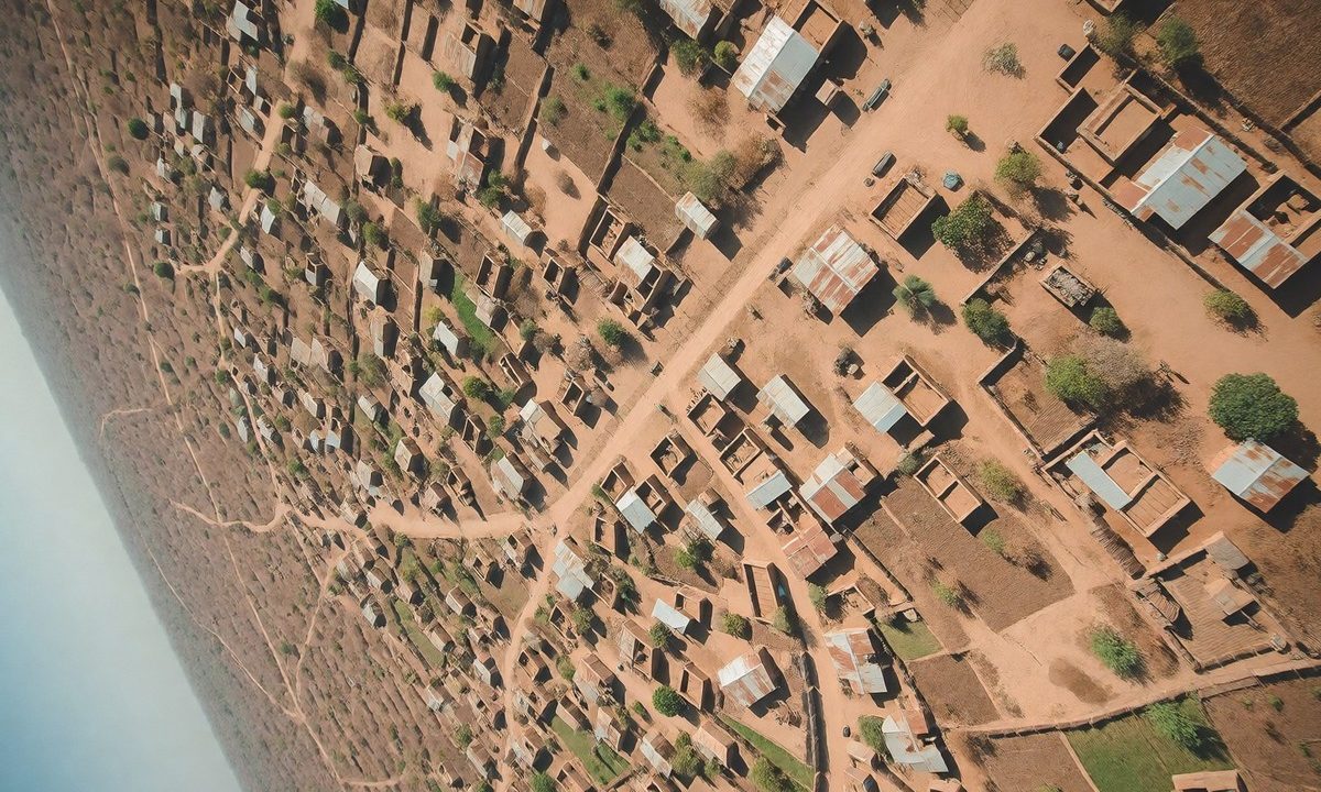 مقتل 40 شخصاً على الأقل في هجوم مسلح بقرية بيناري بنيجيريا